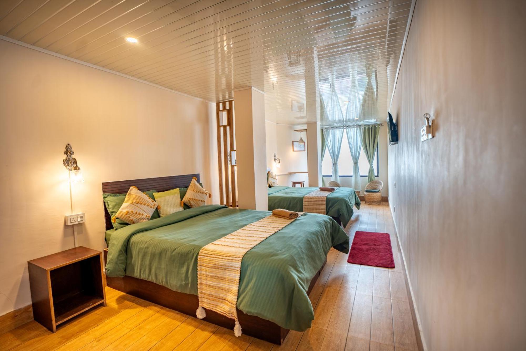 Monratino Himadrie -2 Mins Walk From Mall Road - All Rooms Have Kanchenjunga Mountain View ดาร์จีลิง ภายนอก รูปภาพ