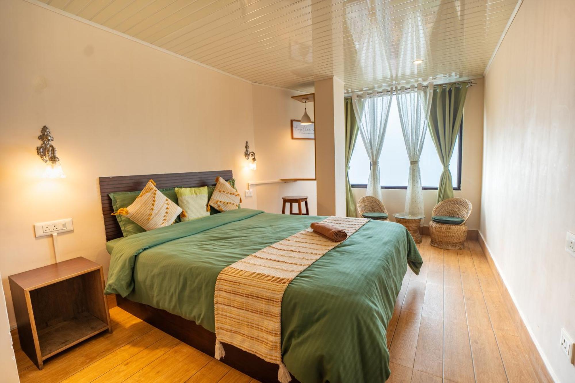 Monratino Himadrie -2 Mins Walk From Mall Road - All Rooms Have Kanchenjunga Mountain View ดาร์จีลิง ภายนอก รูปภาพ