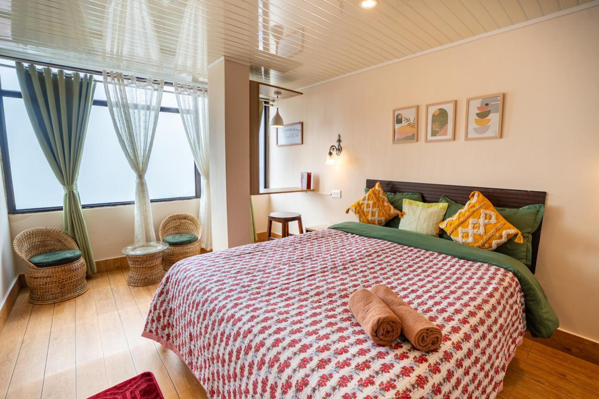 Monratino Himadrie -2 Mins Walk From Mall Road - All Rooms Have Kanchenjunga Mountain View ดาร์จีลิง ภายนอก รูปภาพ
