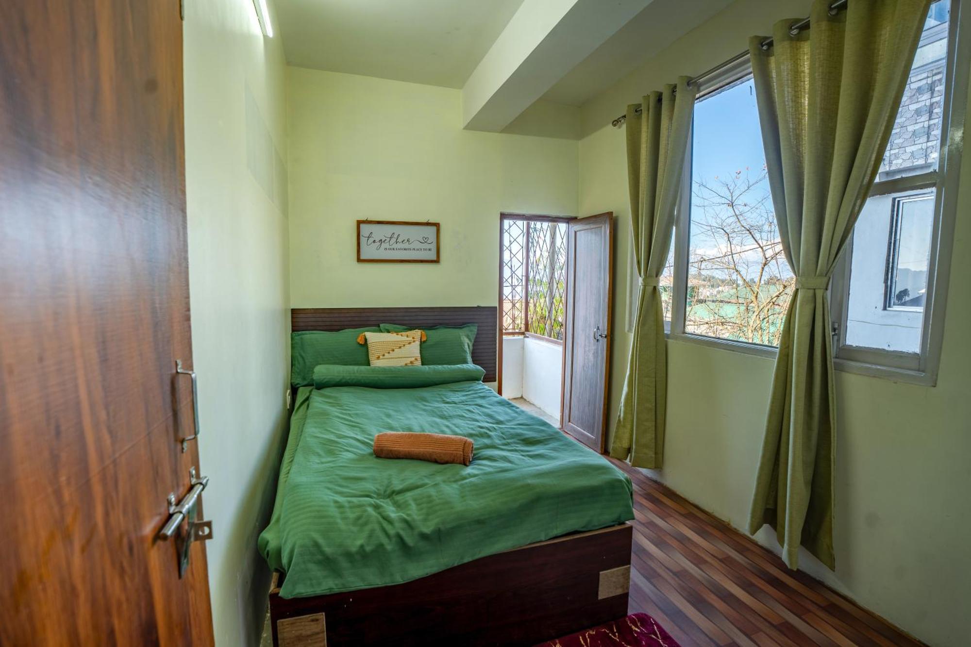 Monratino Himadrie -2 Mins Walk From Mall Road - All Rooms Have Kanchenjunga Mountain View ดาร์จีลิง ภายนอก รูปภาพ