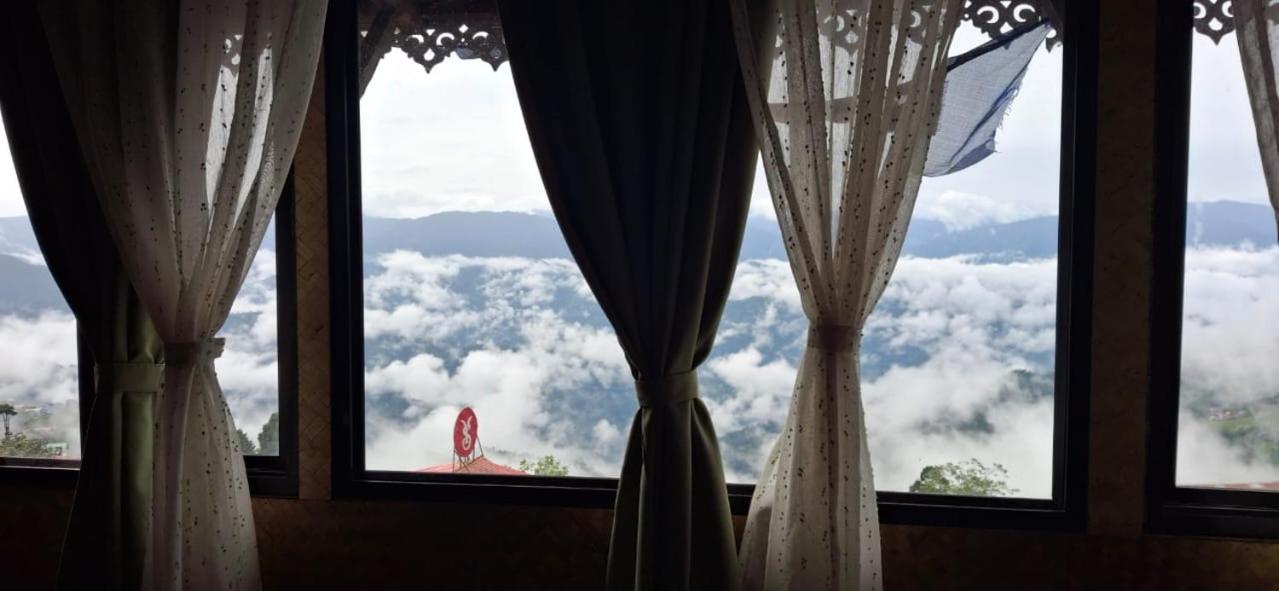 Monratino Himadrie -2 Mins Walk From Mall Road - All Rooms Have Kanchenjunga Mountain View ดาร์จีลิง ภายนอก รูปภาพ